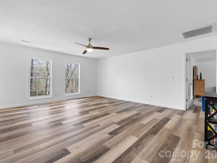 5980 Quarter Mile Road, Clover, SC 29710.  MLS# CAR4358469, YatesRealty ID 9482. Upstairs Loft