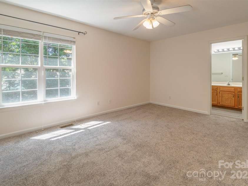 9 Willoughby Run Drive, Asheville, NC 28803.  MLS# CAR4242176, YatesRealty ID 9485. Another large bedroom with