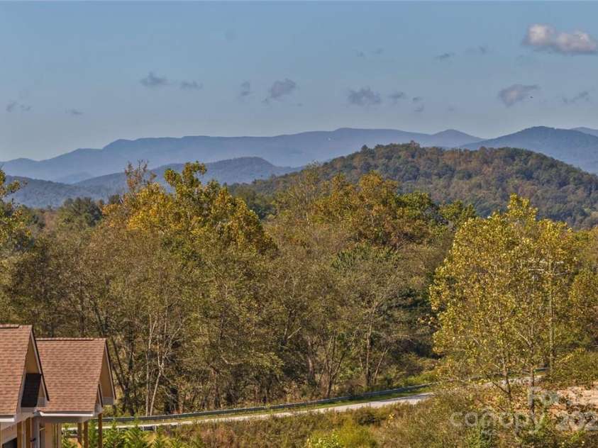 185 Sports Village Drive, Hendersonville, NC 28739.  MLS# CAR4247401, YatesRealty ID 9486. Beautiful Vistas at Location