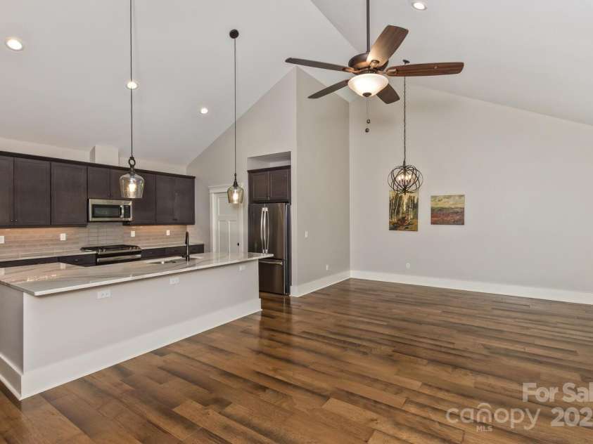185 Sports Village Drive, Hendersonville, NC 28739.  MLS# CAR4247401, YatesRealty ID 9486. Great Room