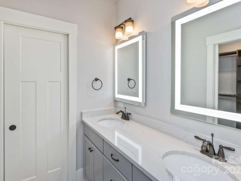 185 Sports Village Drive, Hendersonville, NC 28739.  MLS# CAR4247401, YatesRealty ID 9486. Primary Bath w/Quartz Counter