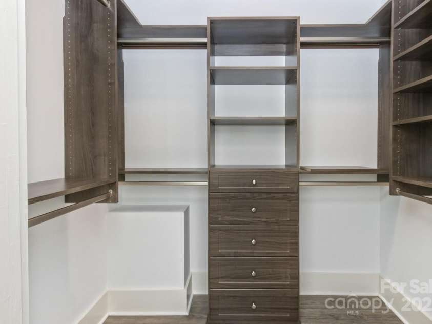 185 Sports Village Drive, Hendersonville, NC 28739.  MLS# CAR4247401, YatesRealty ID 9486. Primary Walk-in Closet