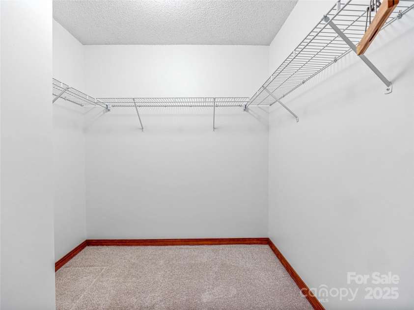 3 Governors Drive, Asheville, NC 28804.  MLS# CAR4249867, YatesRealty ID 9487. 