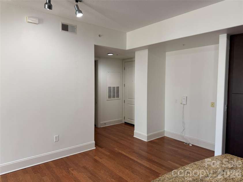 4620 Piedmont Row Drive, Charlotte, NC 28210.  MLS# CAR4343608, YatesRealty ID 9488. 