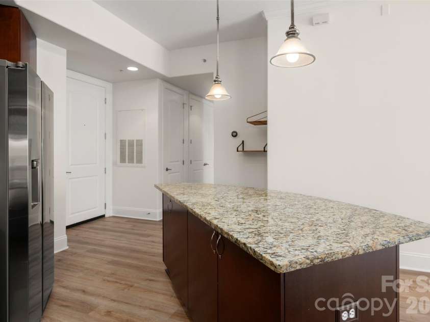4620 Piedmont Row Drive, Charlotte, NC 28210.  MLS# CAR4390013, YatesRealty ID 9488. 