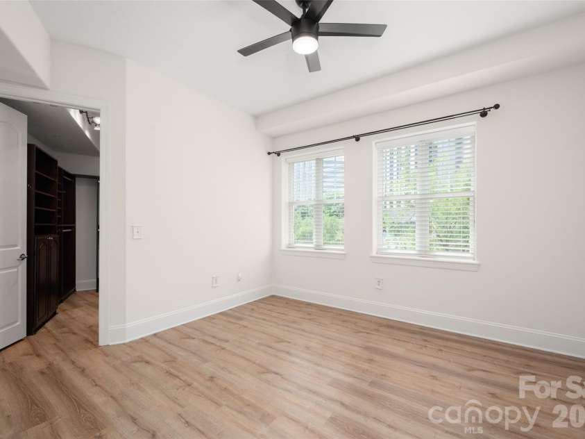 4620 Piedmont Row Drive, Charlotte, NC 28210.  MLS# CAR4390013, YatesRealty ID 9488. 
