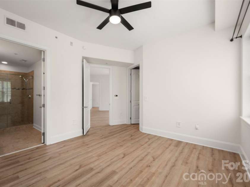 4620 Piedmont Row Drive, Charlotte, NC 28210.  MLS# CAR4390013, YatesRealty ID 9488. 