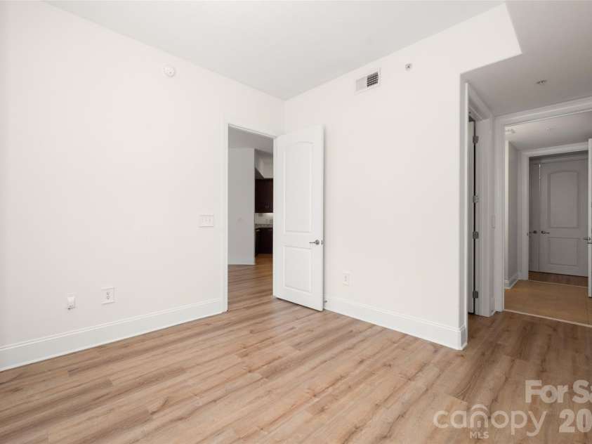 4620 Piedmont Row Drive, Charlotte, NC 28210.  MLS# CAR4390013, YatesRealty ID 9488. 