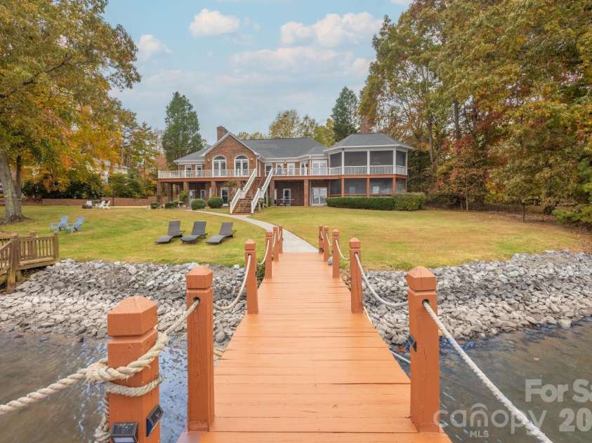 185 Willow Point Road, Troutman, NC 28166.  MLS# CAR4364376, YatesRealty ID 9489. 