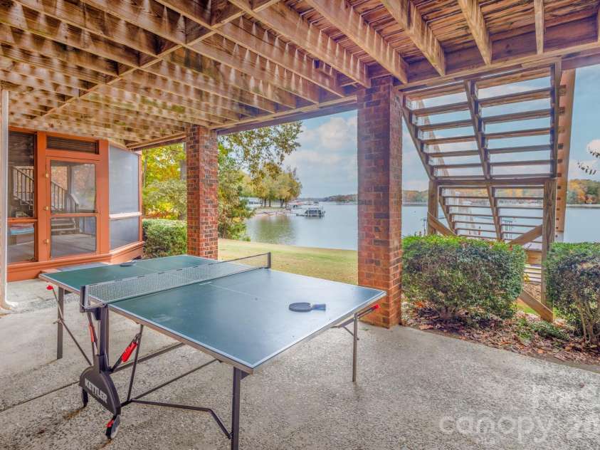 185 Willow Point Road, Troutman, NC 28166.  MLS# CAR4364376, YatesRealty ID 9489. 