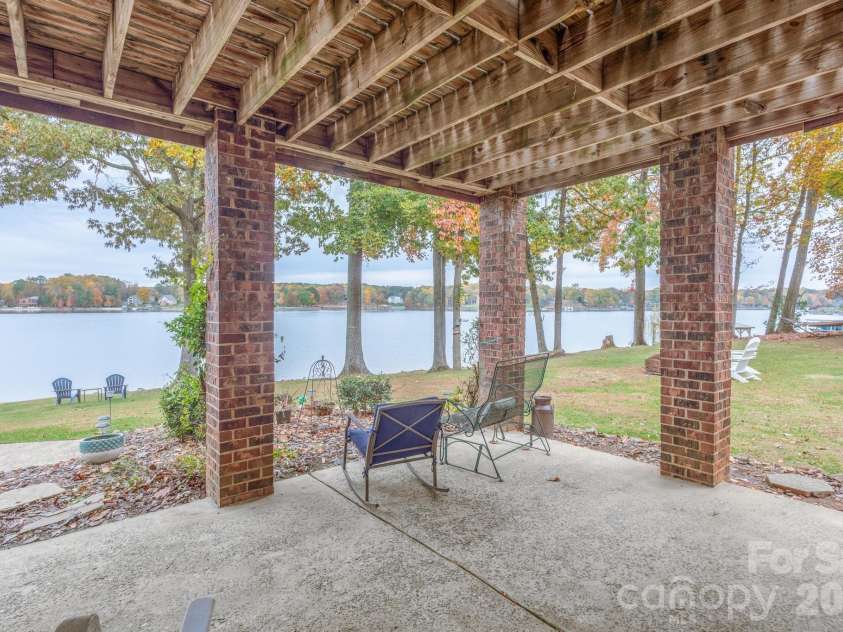 185 Willow Point Road, Troutman, NC 28166.  MLS# CAR4364376, YatesRealty ID 9489. 