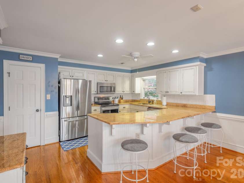 185 Willow Point Road, Troutman, NC 28166.  MLS# CAR4364376, YatesRealty ID 9489. 