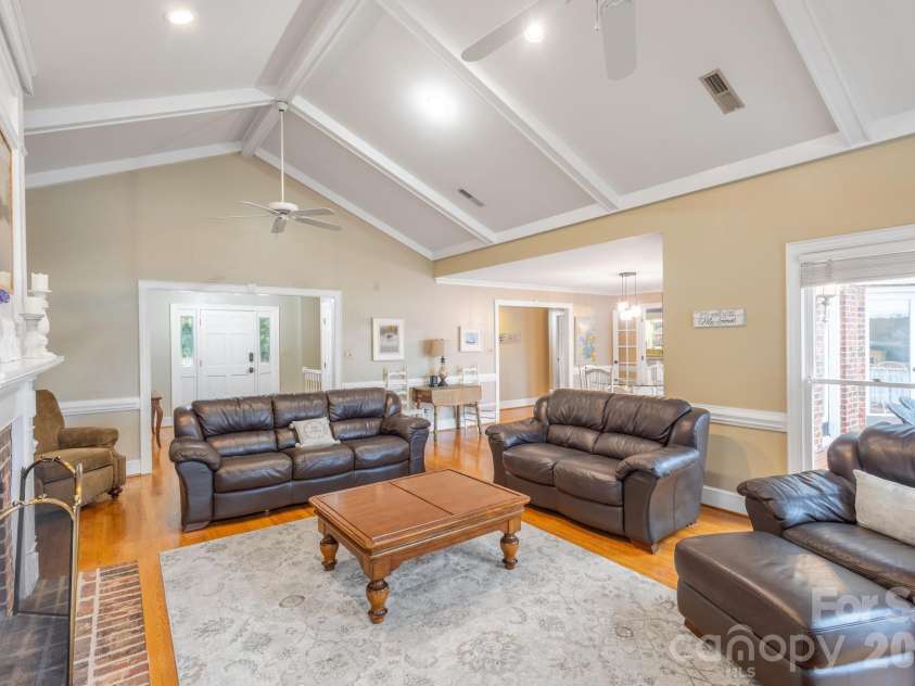185 Willow Point Road, Troutman, NC 28166.  MLS# CAR4364376, YatesRealty ID 9489. 
