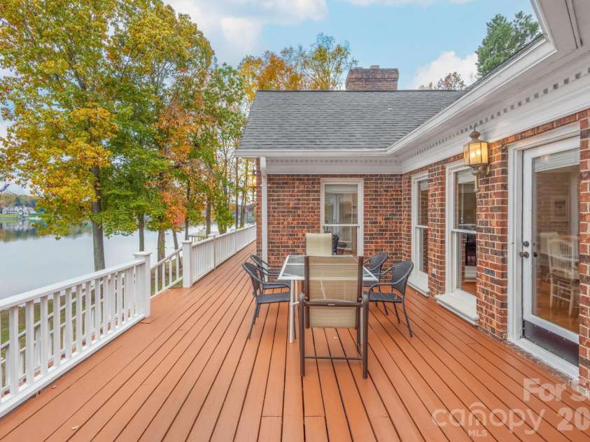 185 Willow Point Road, Troutman, NC 28166.  MLS# CAR4364376, YatesRealty ID 9489. 