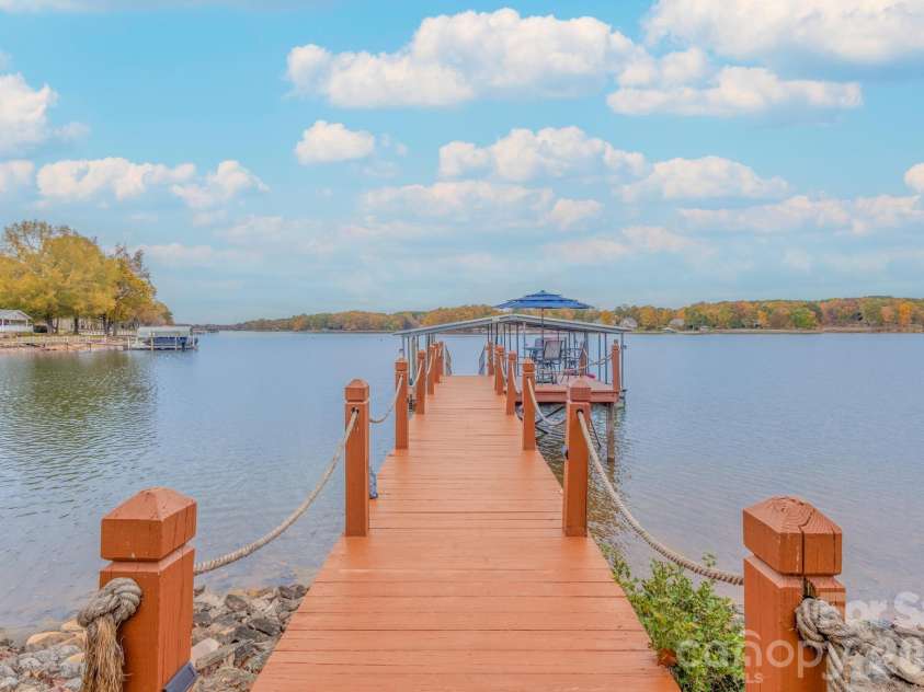 185 Willow Point Road, Troutman, NC 28166.  MLS# CAR4364376, YatesRealty ID 9489. 