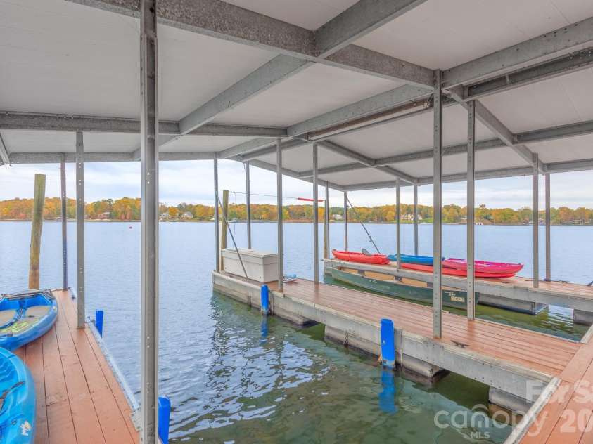 185 Willow Point Road, Troutman, NC 28166.  MLS# CAR4364376, YatesRealty ID 9489. 