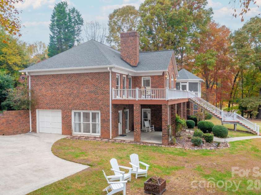 185 Willow Point Road, Troutman, NC 28166.  MLS# CAR4364376, YatesRealty ID 9489. 