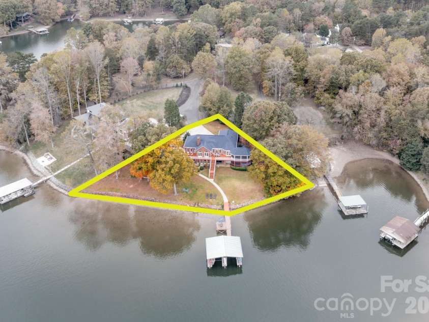 185 Willow Point Road, Troutman, NC 28166.  MLS# CAR4364376, YatesRealty ID 9489. 