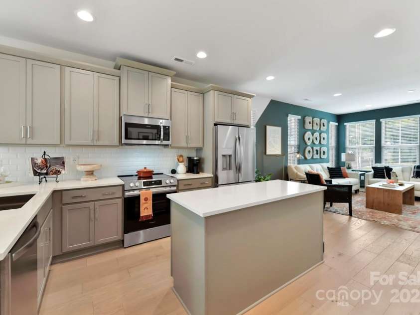 316 Turner Avenue, Charlotte, NC 28208.  MLS# CAR4253403, YatesRealty ID 9489. 