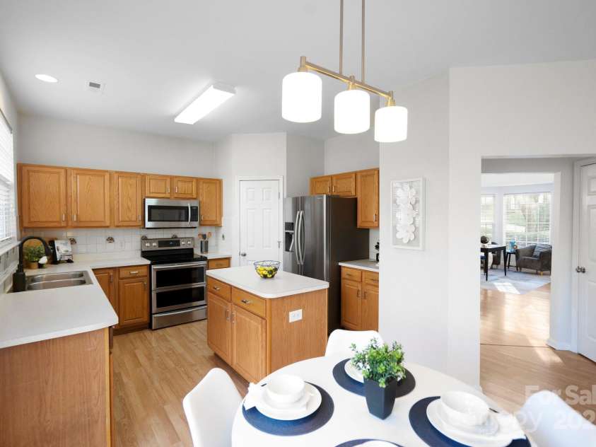 13443 Norseman Lane, Huntersville, NC 28078.  MLS# CAR4218329, YatesRealty ID 949. 