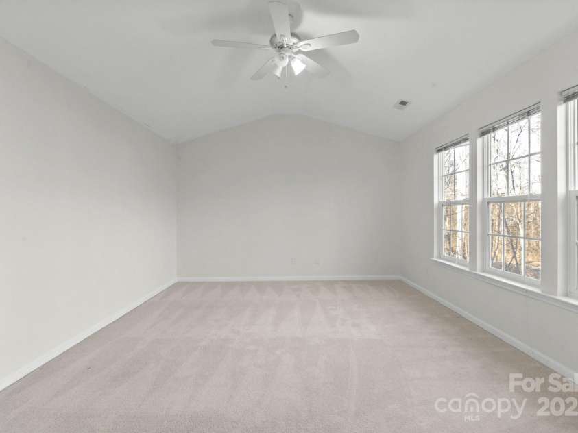 13443 Norseman Lane, Huntersville, NC 28078.  MLS# CAR4218329, YatesRealty ID 949. Primary Bedroom