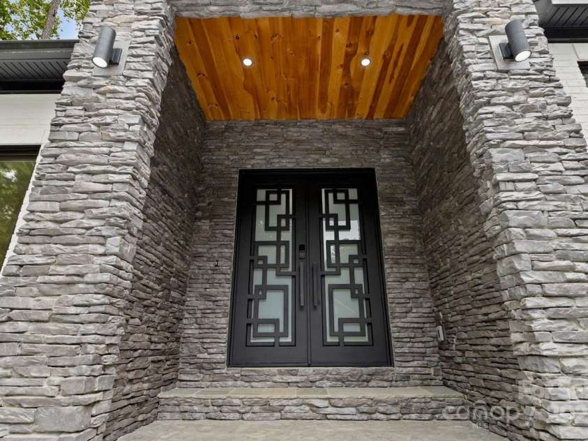 4135 Mineral Lane, Lincolnton, NC 28092.  MLS# CAR4253406, YatesRealty ID 9490. 