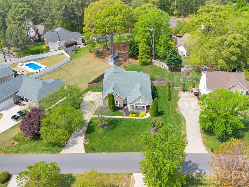 793 Seipel Drive, Denver, NC 28037.  MLS# CAR4362463, YatesRealty ID 9490. 
