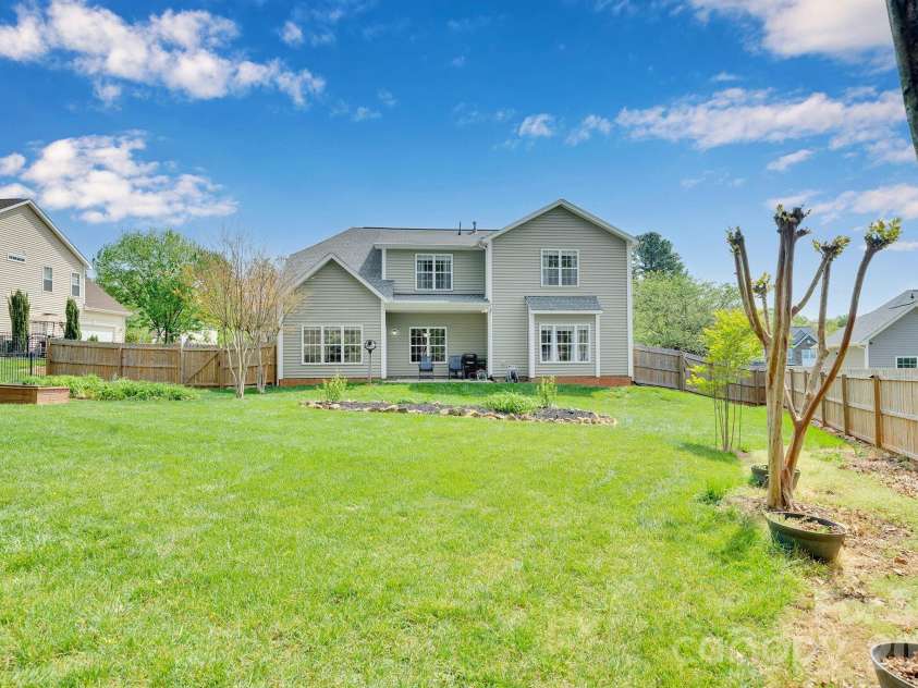 793 Seipel Drive, Denver, NC 28037.  MLS# CAR4362463, YatesRealty ID 9490. Peaceful fenced in backyard