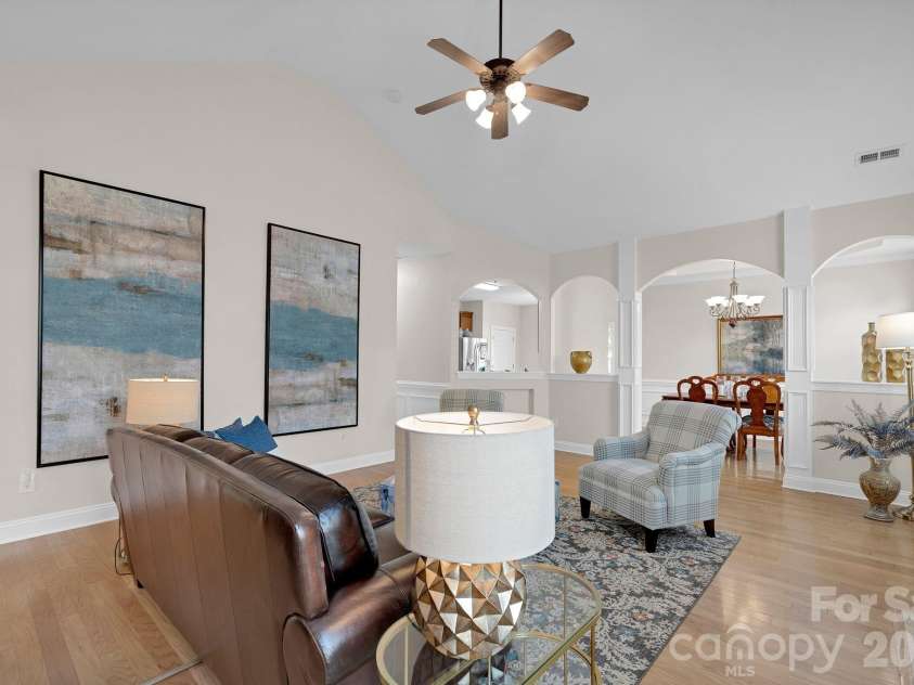 793 Seipel Drive, Denver, NC 28037.  MLS# CAR4362463, YatesRealty ID 9490. Spacious great room with gas fireplace
