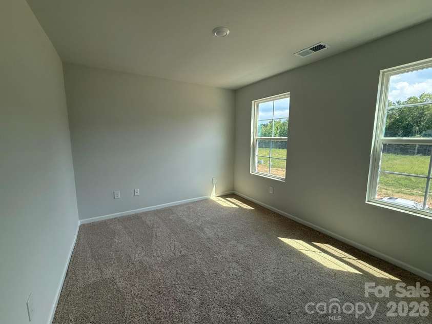 1231 Bansal Drive, Charlotte, NC 28215.  MLS# CAR4363373, YatesRealty ID 9491. Bed 2
