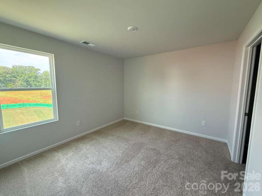 1231 Bansal Drive, Charlotte, NC 28215.  MLS# CAR4363373, YatesRealty ID 9491. Bed 3