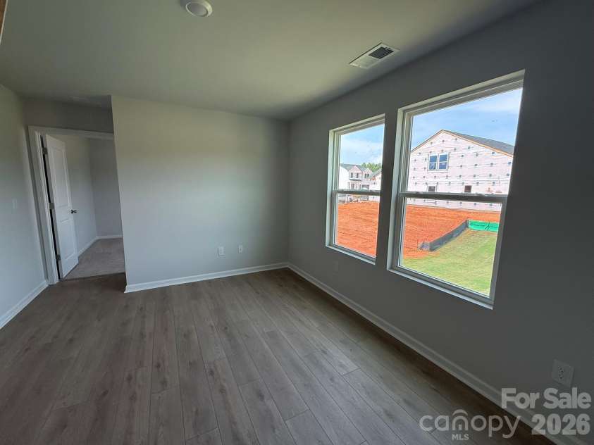 1231 Bansal Drive, Charlotte, NC 28215.  MLS# CAR4363373, YatesRealty ID 9491. Spacious Loft area