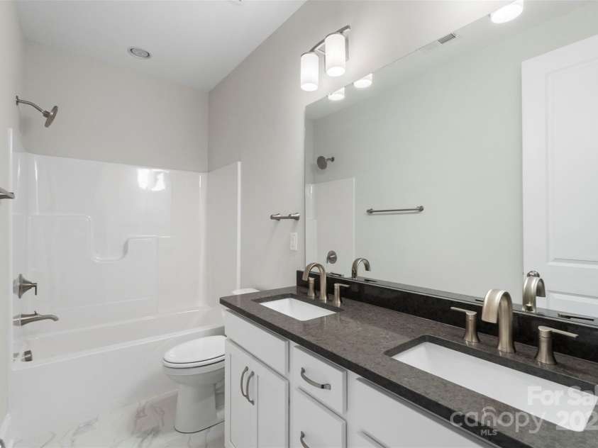 275 Luray Way, Rock Hill, SC 29730.  MLS# CAR4235922, YatesRealty ID 9494. 