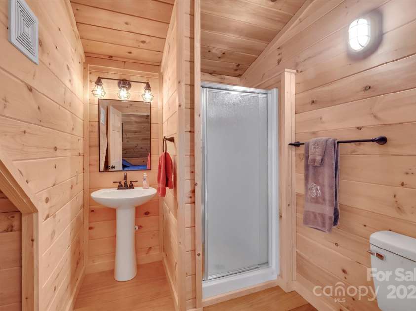 381 Dakota Drive, Rutherfordton, NC 28139.  MLS# CAR4250490, YatesRealty ID 9494. Second Bathroom