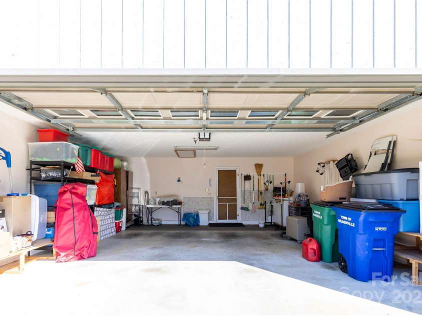 204 Kyfields None, Weaverville, NC 28787.  MLS# CAR4252344, YatesRealty ID 9496. 2 Car Garage
