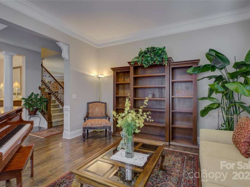 16519 Flintrock Falls Lane, Charlotte, NC 28278.  MLS# CAR4248364, YatesRealty ID 9498. 