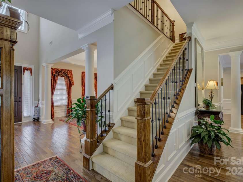 16519 Flintrock Falls Lane, Charlotte, NC 28278.  MLS# CAR4248364, YatesRealty ID 9498. 