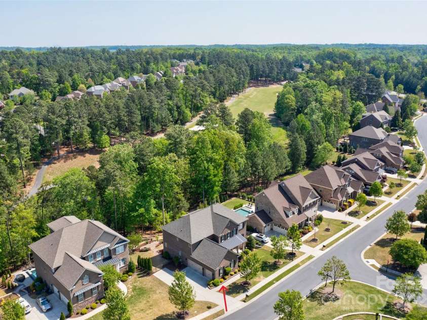 16519 Flintrock Falls Lane, Charlotte, NC 28278.  MLS# CAR4248364, YatesRealty ID 9498. Located on the 15th fairway of The Palisades golf course