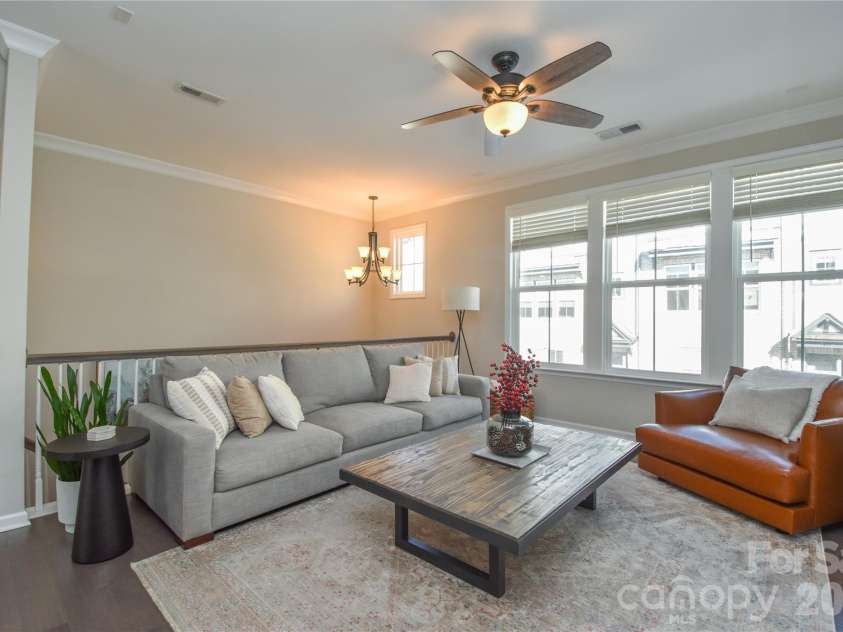 612 Tudor Park Way, Charlotte, NC 28211.  MLS# CAR4343466, YatesRealty ID 9498. 
