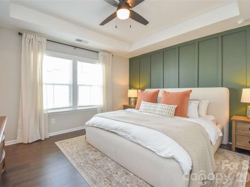 612 Tudor Park Way, Charlotte, NC 28211.  MLS# CAR4343466, YatesRealty ID 9498. 
