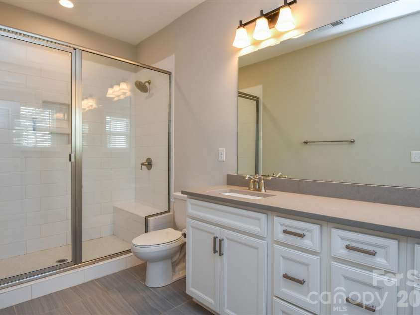 612 Tudor Park Way, Charlotte, NC 28211.  MLS# CAR4343466, YatesRealty ID 9498. 