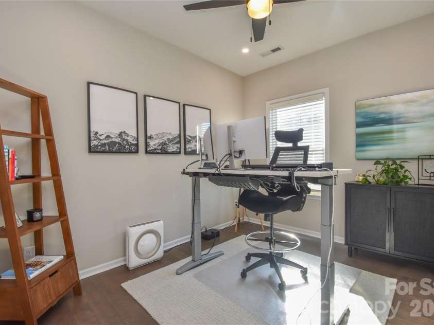 612 Tudor Park Way, Charlotte, NC 28211.  MLS# CAR4343466, YatesRealty ID 9498. 