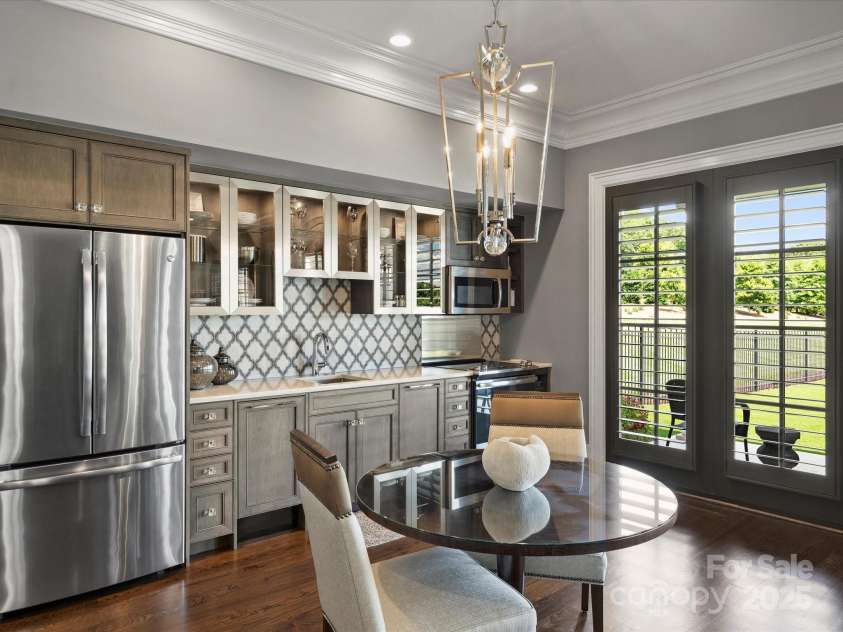 18308 Shearer Road, Davidson, NC 28036.  MLS# CAR4289423, YatesRealty ID 95. Guest House Kitchen