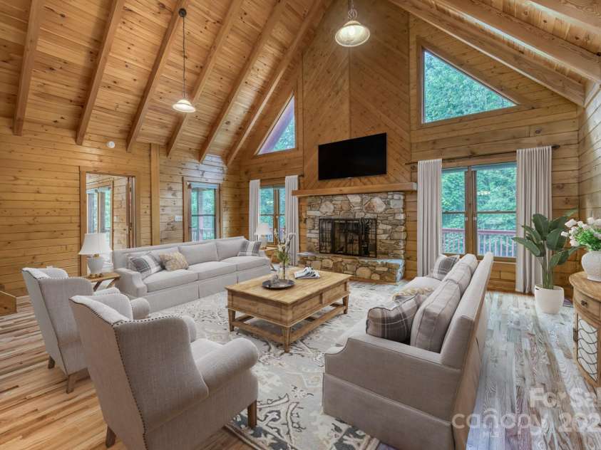 5023 Elk Park Highway, Elk Park, NC 28622.  MLS# CAR4326452, YatesRealty ID 950. 