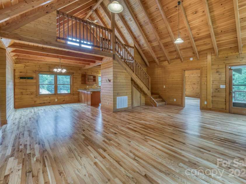 5023 Elk Park Highway, Elk Park, NC 28622.  MLS# CAR4326452, YatesRealty ID 950. 