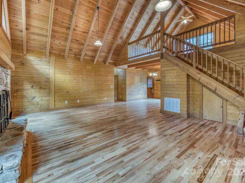 5023 Elk Park Highway, Elk Park, NC 28622.  MLS# CAR4326452, YatesRealty ID 950. 