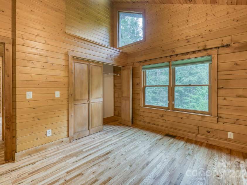 5023 Elk Park Highway, Elk Park, NC 28622.  MLS# CAR4326452, YatesRealty ID 950. 