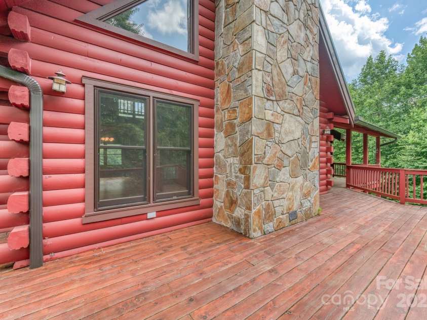 5023 Elk Park Highway, Elk Park, NC 28622.  MLS# CAR4326452, YatesRealty ID 950. 