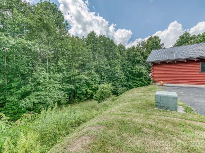 5023 Elk Park Highway, Elk Park, NC 28622.  MLS# CAR4326452, YatesRealty ID 950. 