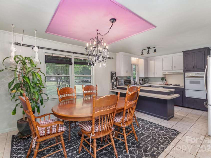 910 Center Avenue, Mooresville, NC 28115.  MLS# CAR4251561, YatesRealty ID 9500. 